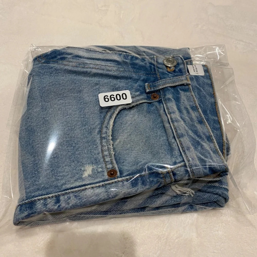 Zara High Rise Distressed Ripped Jeans 16660 - Picture 10 of 10